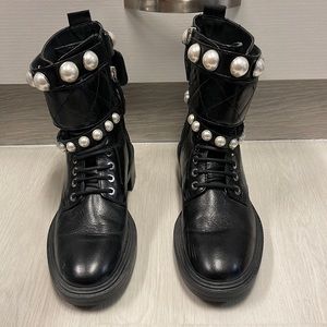 Zara boots with pearl detail
